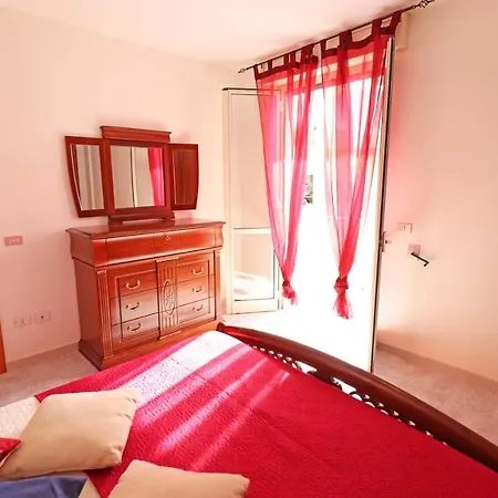 Casa Vacanze Calipso A Salento, Vista Mare 6 Posti Letto. Vakantiehuis Otranto